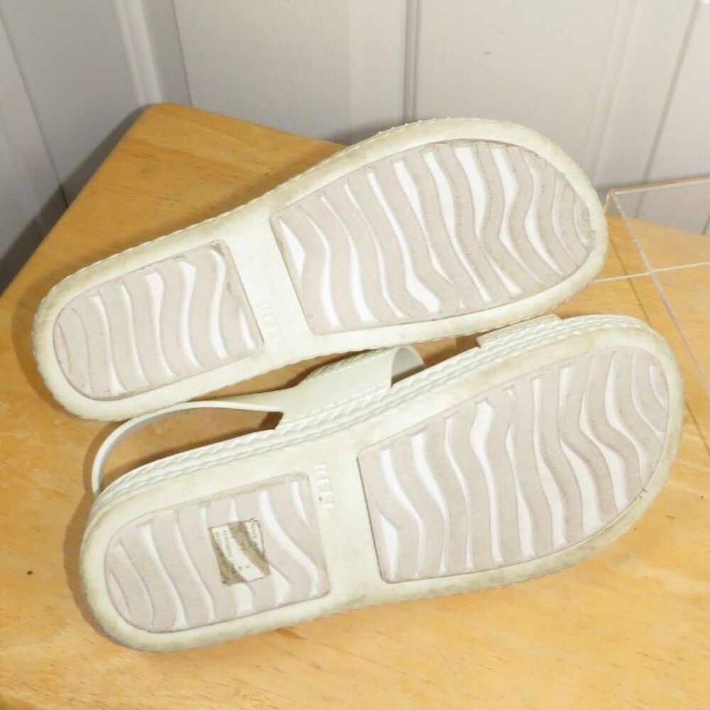 Reef Women's Water Vista Sandals Waterproof White/White Size 9 - Picture 3 of 7